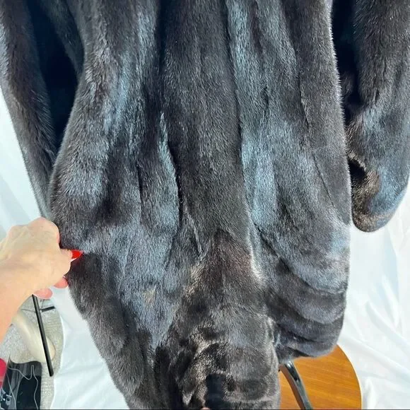Stunning Black Mink Knee Length With Designer Lucite Button Fully Lined Medium